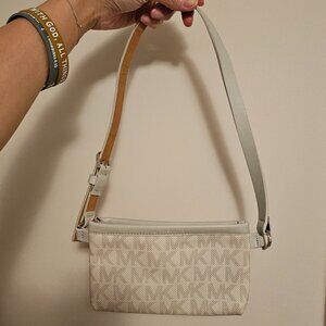 Michael kors mini bag